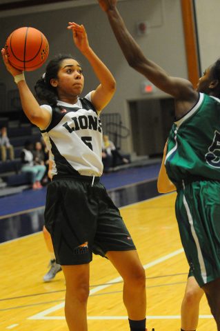 43638burnaby150311-BbyMtnhoop2